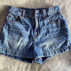 American Eagle Mom Jean Shorts 00